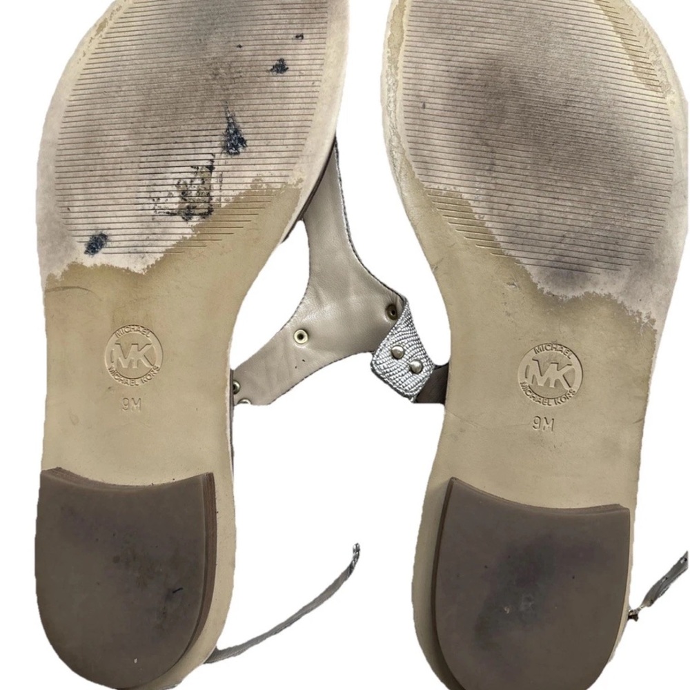 Michael Kors Metallic Gold T-Strap Leather Sandals size 9 m - Picture 4 of 16